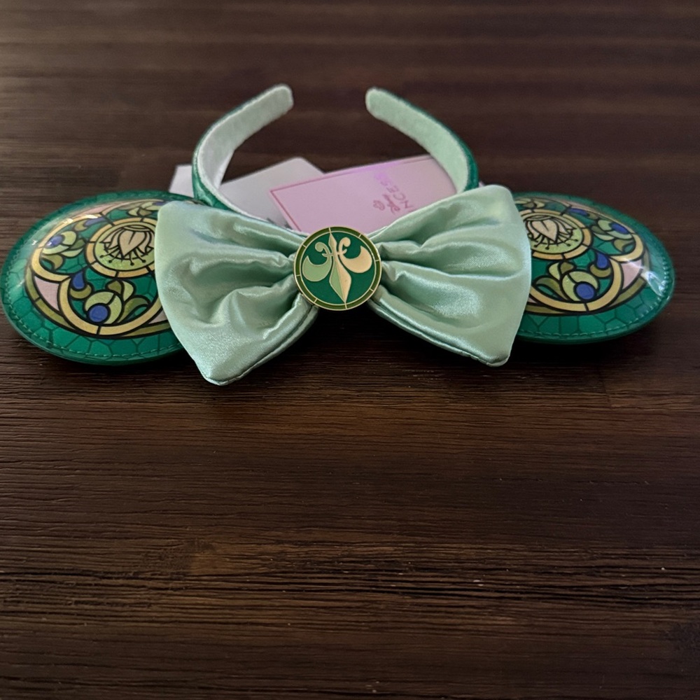 Loungefly Disney Princess Stained Glass Collection Tiana Ear Headband NWT - Picture 7 of 13